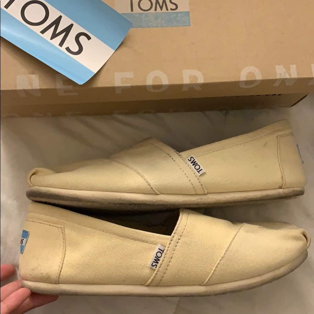Classic Toms - Picture 3 of 4